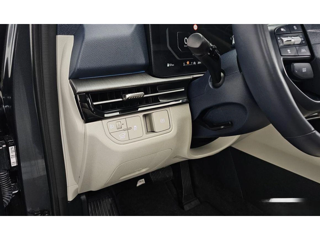 Kia Sportage Gasoline 1.6 Turbo 2WD Signature - автомобили, коли, обяви за нови и употребявани 12