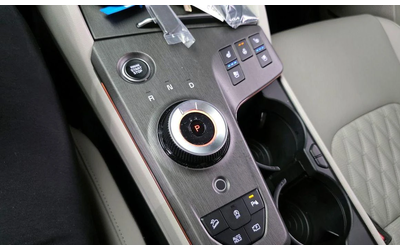 Kia Sportage Gasoline 1.6 Turbo 2WD Signature - автомобили, коли, обяви за нови и употребявани 8