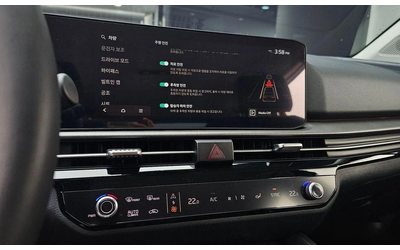 Kia Sportage Gasoline 1.6 Turbo 2WD Signature - автомобили, коли, обяви за нови и употребявани 13