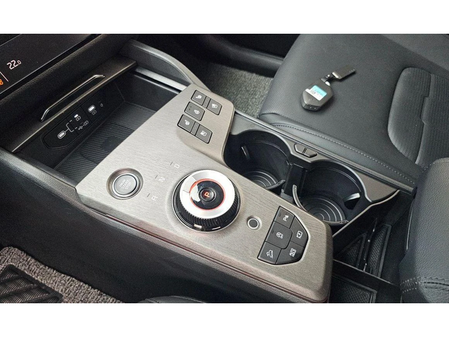 Kia Sportage Gasoline 1.6 Turbo 2WD Signature - автомобили, коли, обяви за нови и употребявани 8