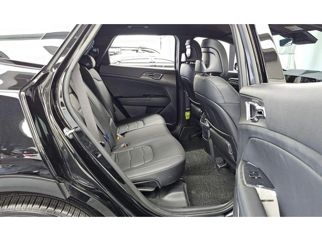 Kia Sportage Gasoline 1.6 Turbo 2WD Signature X Line - автомобили, коли, обяви за нови и употребявани 11