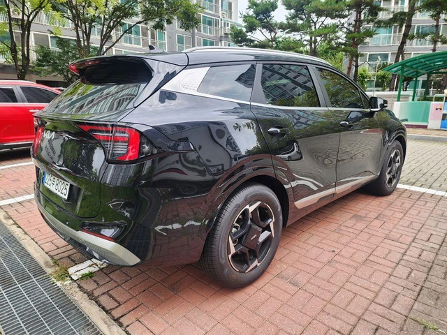 Kia Sportage Gasoline 1.6 Turbo 2WD Signature - автомобили, коли, обяви за нови и употребявани 3