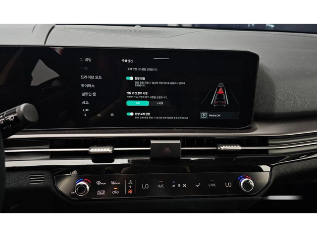 Kia Sportage Gasoline 1.6 Turbo 2WD Noblesse - автомобили, коли, обяви за нови и употребявани 14