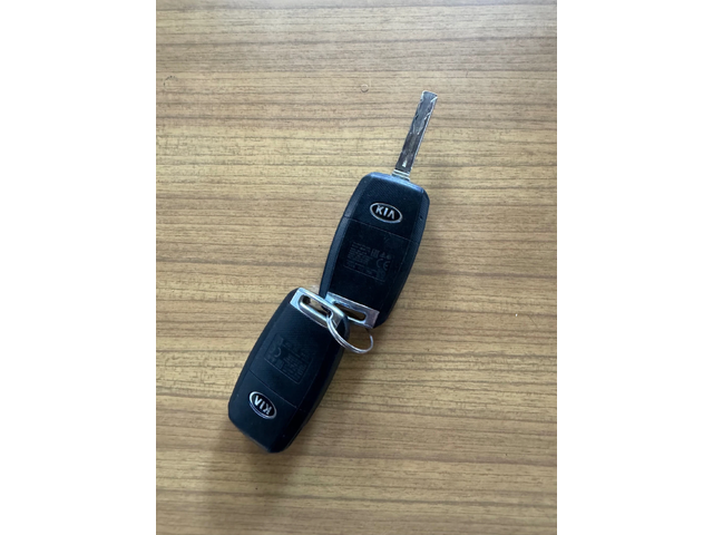 Kia Sportage 1.7CRDI-AUTO-NAVI - автомобили, коли, обяви за нови и употребявани 15