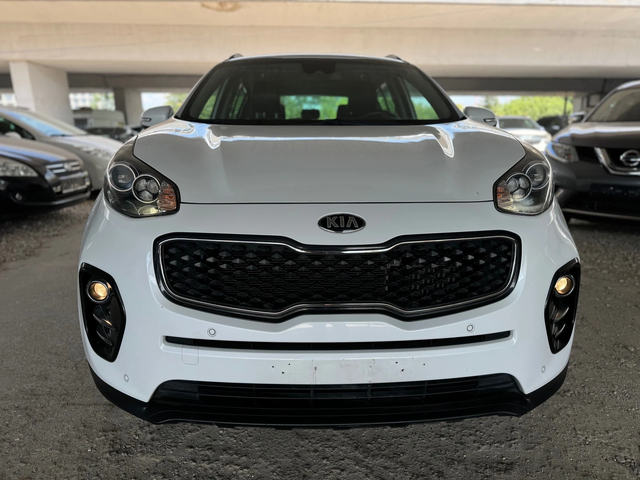 Kia Sportage 1.7CRDI-AUTO-NAVI - автомобили, коли, обяви за нови и употребявани 2