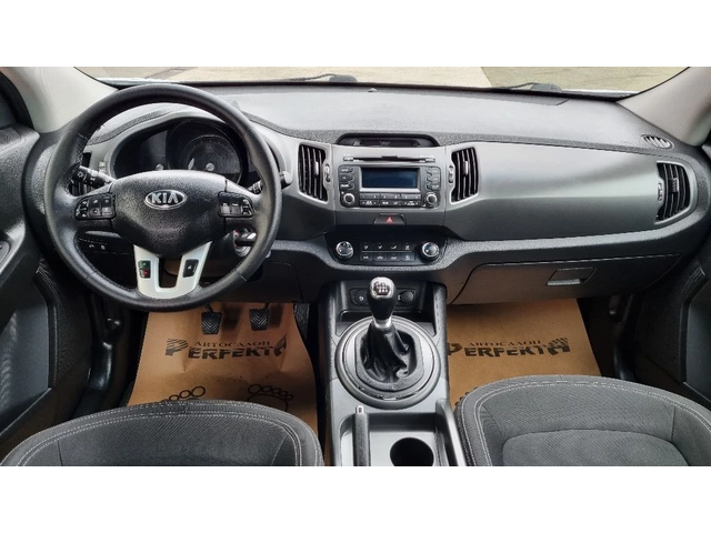 Kia Sportage 1.7 диз.115к.с. - автомобили, коли, обяви за нови и употребявани 10