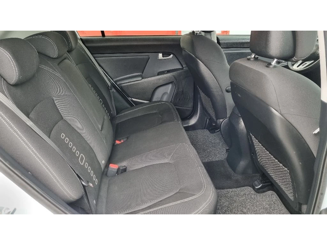 Kia Sportage 1.7 диз.115к.с. - автомобили, коли, обяви за нови и употребявани 14