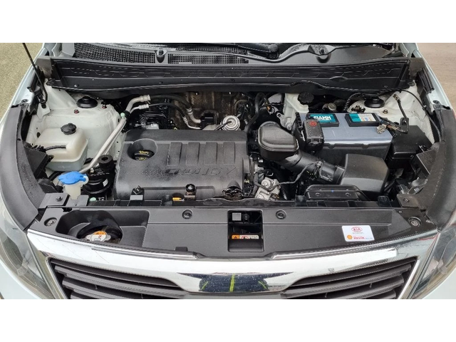 Kia Sportage 1.7 диз.115к.с. - автомобили, коли, обяви за нови и употребявани 16