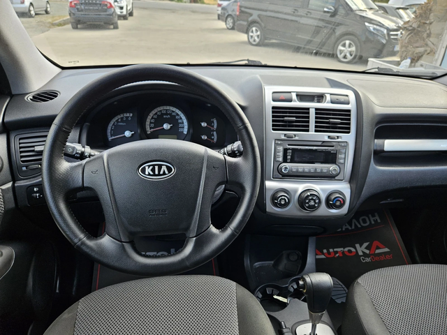 Kia Sportage 2.0CRDI-140кс= АВТОМАТ= КЛИМАТИК - автомобили, коли, обяви за нови и употребявани 10