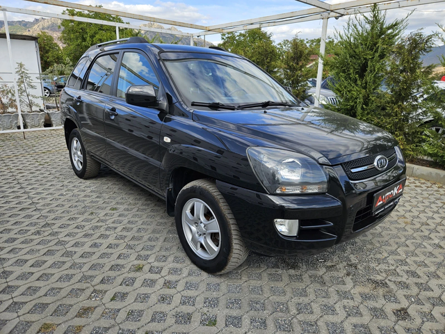 Kia Sportage 2.0CRDI-140кс= АВТОМАТ= КЛИМАТИК - автомобили, коли, обяви за нови и употребявани 1