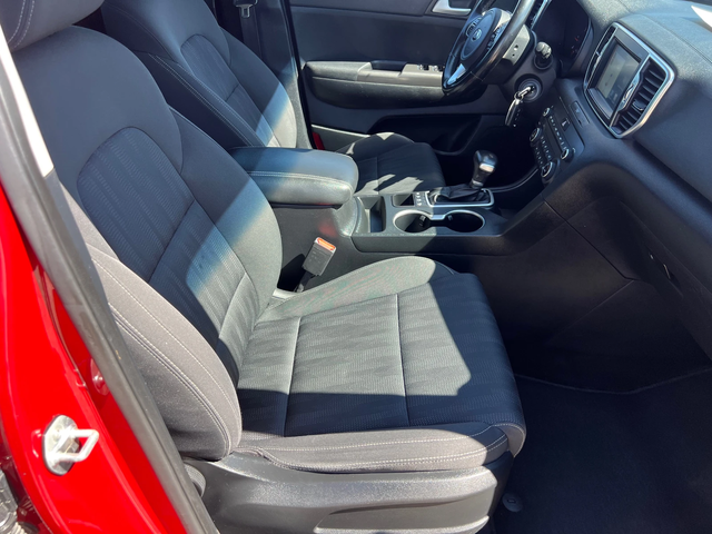 Kia Sportage 1.7 CRDI - автомобили, коли, обяви за нови и употребявани 13