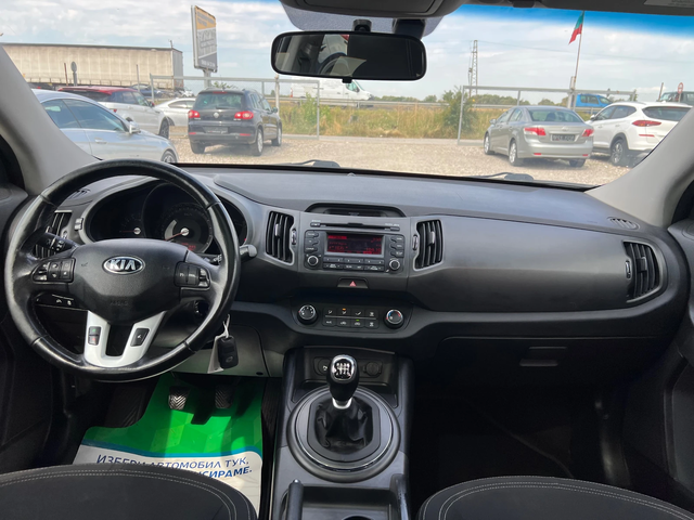 Kia Sportage 1.7 CRDI - автомобили, коли, обяви за нови и употребявани 12