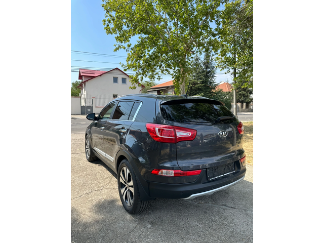 Kia Sportage 2.0 DIESEL GERMANY - автомобили, коли, обяви за нови и употребявани 5