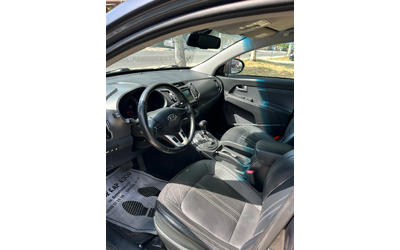 Kia Sportage 2.0 DIESEL GERMANY - автомобили, коли, обяви за нови и употребявани 9