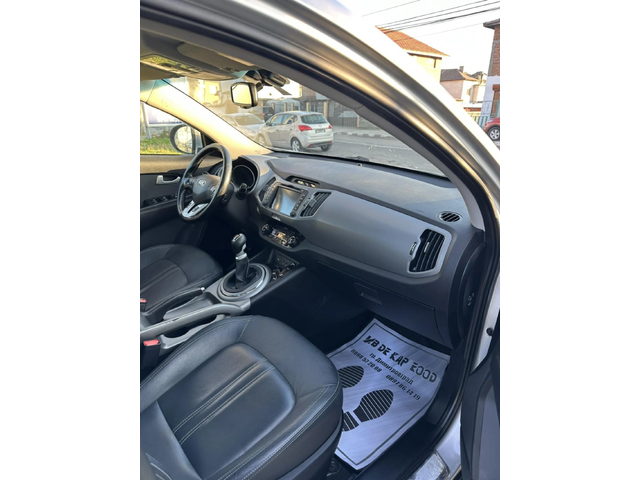 Kia Sportage - автомобили, коли, обяви за нови и употребявани 5