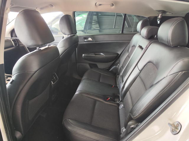 Kia Sportage 2.0* CAMERA* 4x4* LEDD* LIZING - автомобили, коли, обяви за нови и употребявани 5