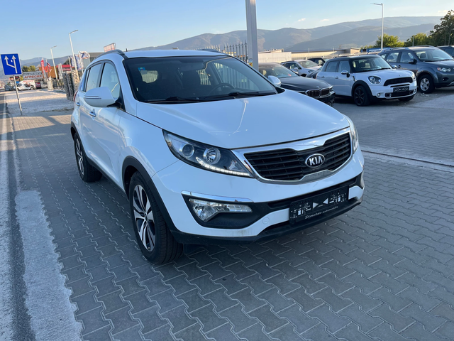 Kia Sportage 1.7 Diesel - автомобили, коли, обяви за нови и употребявани 0