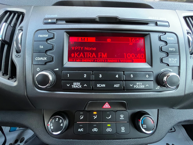 Kia Sportage 1.7 Diesel - автомобили, коли, обяви за нови и употребявани 10