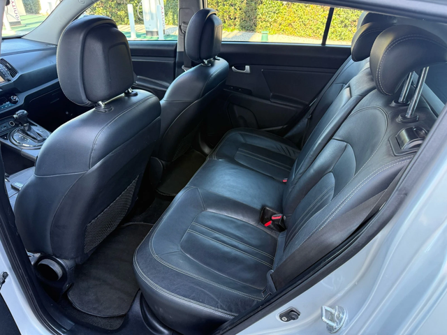 Kia Sportage 2.0CRDI ЗА ТЪРГОВЦИ - автомобили, коли, обяви за нови и употребявани 12