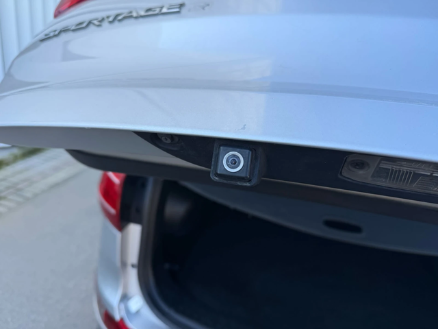Kia Sportage 2.0CRDI ЗА ТЪРГОВЦИ - автомобили, коли, обяви за нови и употребявани 8