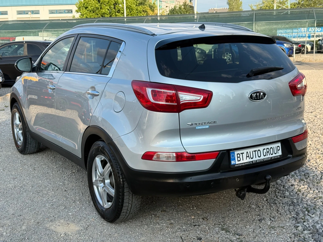Kia Sportage 2.0 CRDI 4WD PREMIUM FULL - автомобили, коли, обяви за нови и употребявани 3