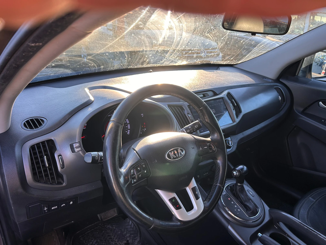 Kia Sportage 2.0CRDI 4WD AVTOMAT/NAVI/KOJA EURO 5 - автомобили, коли, обяви за нови и употребявани 12