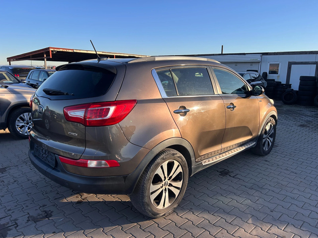 Kia Sportage 2.0CRDI 4WD AVTOMAT/NAVI/KOJA EURO 5 - автомобили, коли, обяви за нови и употребявани 5