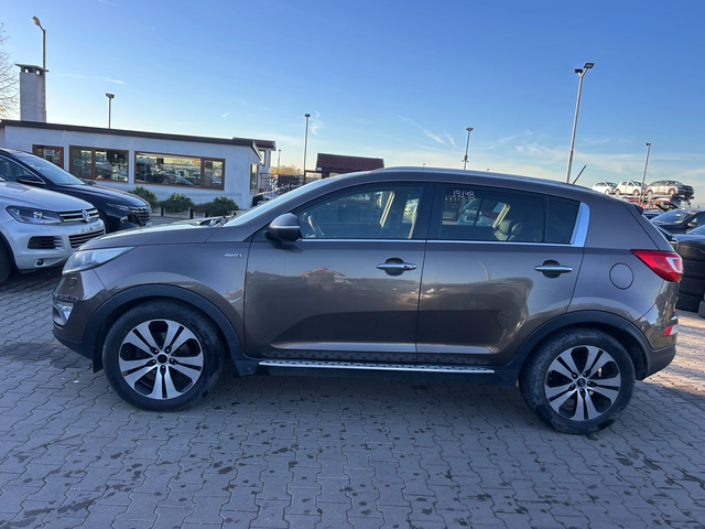 Kia Sportage 2.0CRDI 4WD AVTOMAT/NAVI/KOJA EURO 5 - автомобили, коли, обяви за нови и употребявани 7