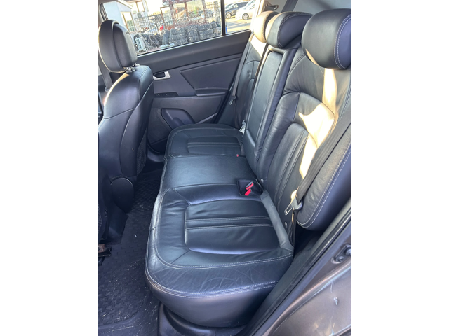 Kia Sportage 2.0CRDI 4WD AVTOMAT/NAVI/KOJA EURO 5 - автомобили, коли, обяви за нови и употребявани 8