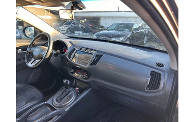 Kia Sportage 2.0CRDI 4WD AVTOMAT/NAVI/KOJA EURO 5 - автомобили, коли, обяви за нови и употребявани 9