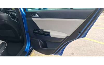 Kia Sportage GT line distronic!Няма друга такава!Корейски Лукс - автомобили, коли, обяви за нови и употребявани 13