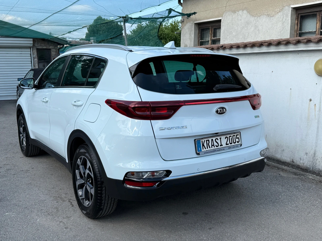 Kia Sportage 1.6GDI ГАЗОВ ИНЖЕКЦИОН - автомобили, коли, обяви за нови и употребявани 3