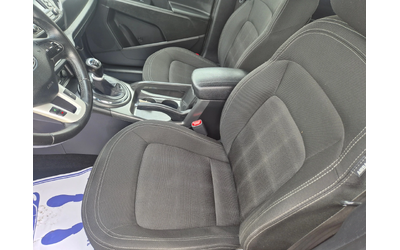 Kia Sportage 2.0 CRDI, 4x4 - автомобили, коли, обяви за нови и употребявани 9