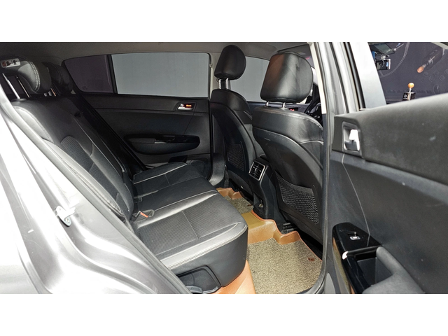 Kia Sportage 2.0 2WD NOBLESSE autogeorge.com - автомобили, коли, обяви за нови и употребявани 10