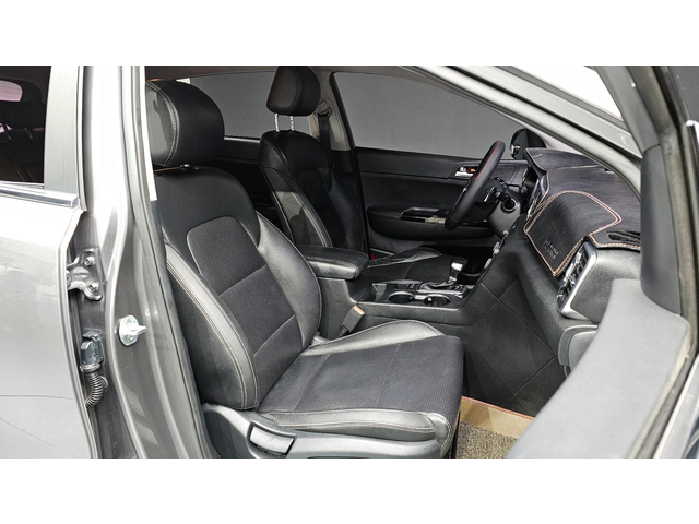 Kia Sportage 2.0 2WD NOBLESSE autogeorge.com - автомобили, коли, обяви за нови и употребявани 9