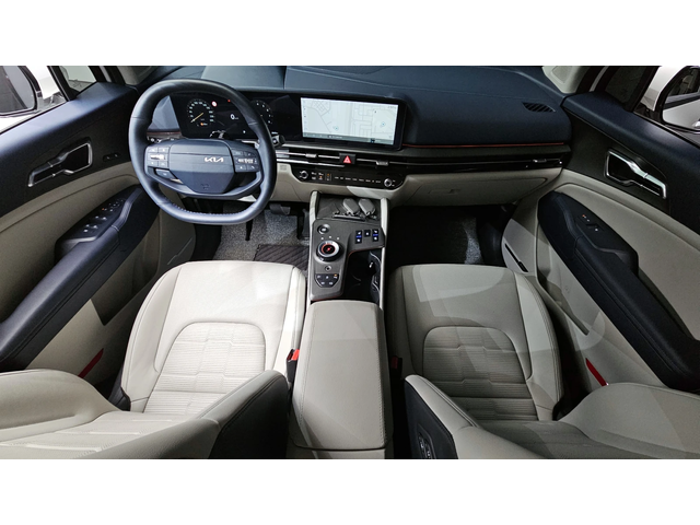 Kia Sportage 1.6T SIGNATURE autogeorge.com - автомобили, коли, обяви за нови и употребявани 5