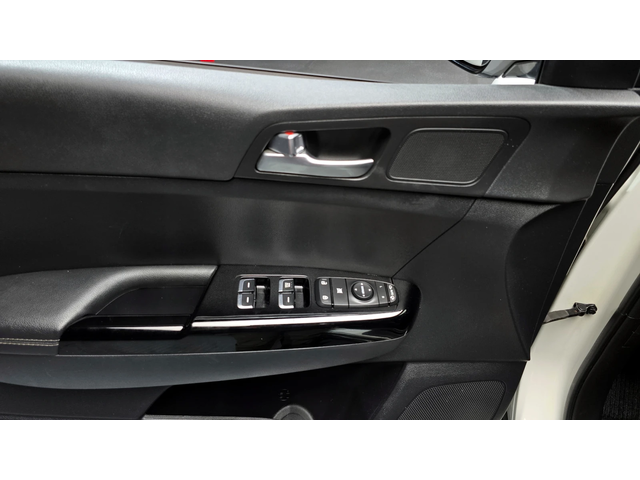 Kia Sportage 2.0 2WD PRESTIGE autogeorge.com - автомобили, коли, обяви за нови и употребявани 15