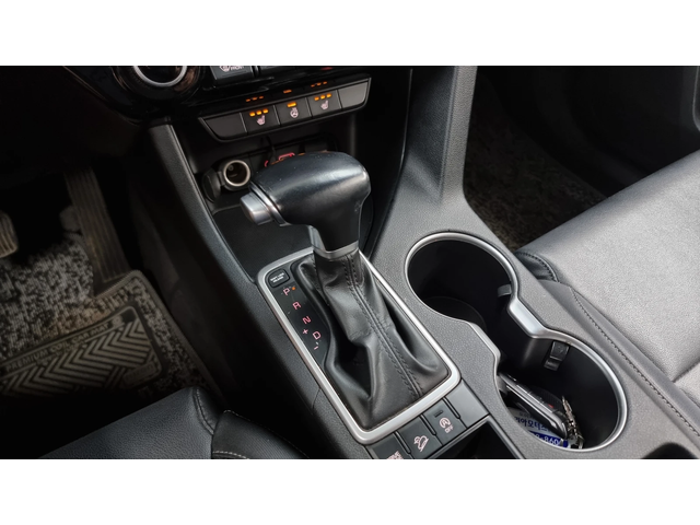 Kia Sportage 2.0 2WD PRESTIGE autogeorge.com - автомобили, коли, обяви за нови и употребявани 8