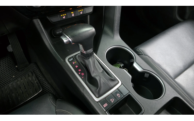 Kia Sportage 2.0 2WD PRESTIGE autogeorge.com - автомобили, коли, обяви за нови и употребявани 8