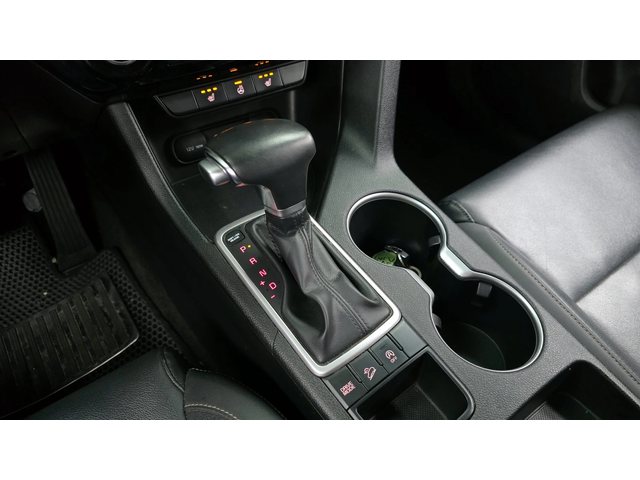 Kia Sportage 2.0 2WD PRESTIGE autogeorge.com - автомобили, коли, обяви за нови и употребявани 8