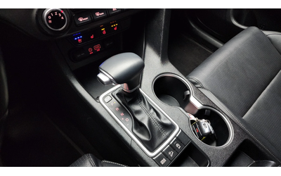 Kia Sportage 2.0 2WD PRESTIGE autogeorge.com - автомобили, коли, обяви за нови и употребявани 7