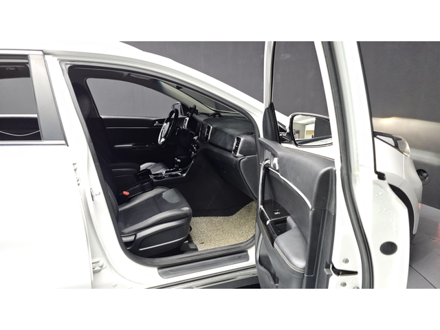 Kia Sportage 2.0 2WD NOBLESSE autogeorge.com - автомобили, коли, обяви за нови и употребявани 9