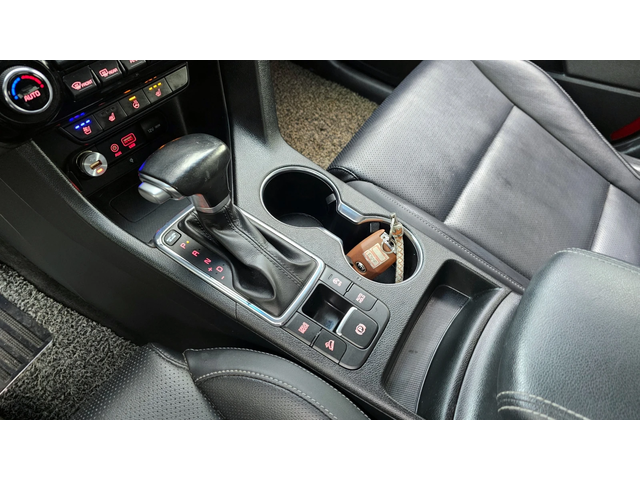 Kia Sportage 2.0 2WD NOBLESSE PLUS autogeorge.com - автомобили, коли, обяви за нови и употребявани 7