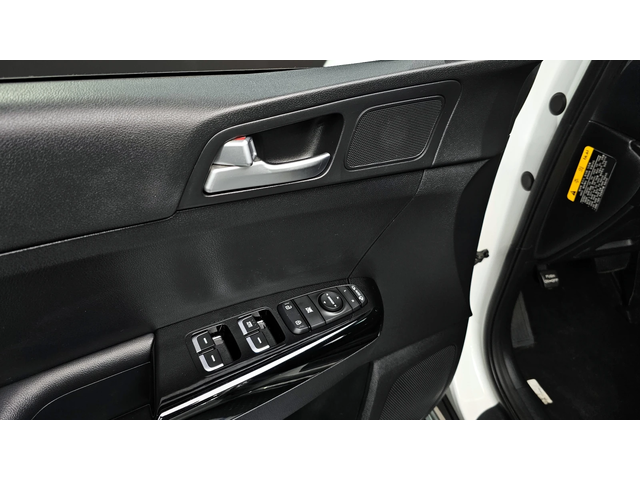 Kia Sportage 2.0 2WD NOBLESSE PLUS autogeorge.com - автомобили, коли, обяви за нови и употребявани 15