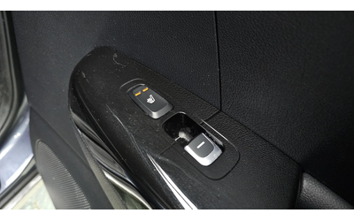 Kia Sportage 2.0 2WD NOBLESSE PLUS autogeorge.com - автомобили, коли, обяви за нови и употребявани 16