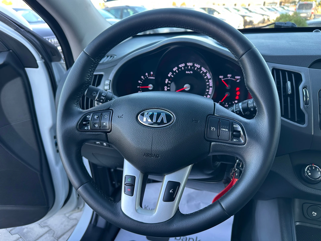 Kia Sportage 1.7CRDI* LED* TOP* - автомобили, коли, обяви за нови и употребявани 11