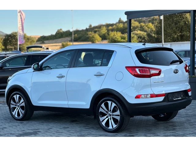 Kia Sportage 1.7CRDI* LED* TOP* - автомобили, коли, обяви за нови и употребявани 3
