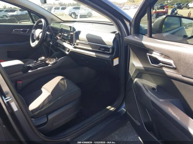 Kia Sportage HYBRID LX - автомобили, коли, обяви за нови и употребявани 11