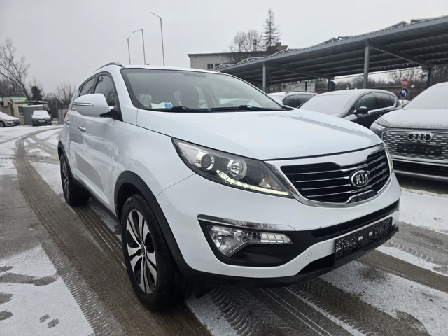 Kia Sportage 1.7crdi 116к.с 2wd - автомобили, коли, обяви за нови и употребявани 1
