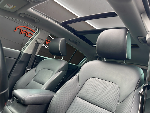 Kia Sportage 2.0CRDI REBEL TECHNO PACK * PANO* * 4X4* - автомобили, коли, обяви за нови и употребявани 11